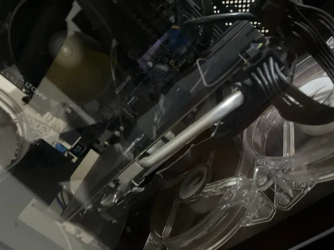 Placa de vídeo rx580 excelente. Garanta a sua antes que os preços decolem!