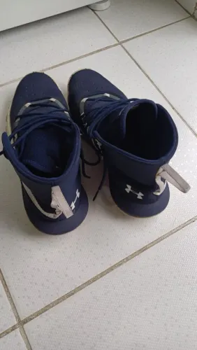 Vendo tênis under Armor 