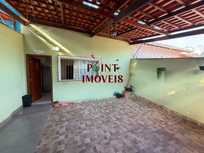 Excelente Casa Geminada a venda Bairro Palmeiras - 03 quartos, 02 Banhos, 02 vagas
