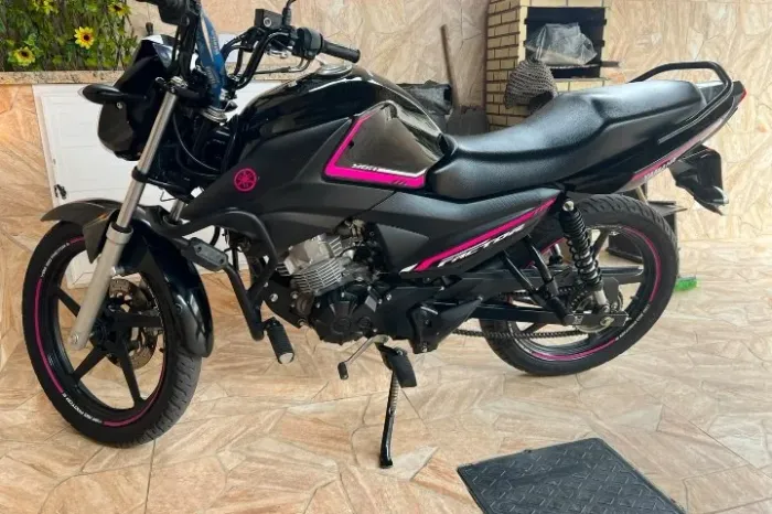 Vendo factor nova , apenas 6000 km rodado