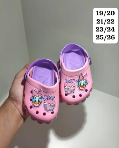 Cros baby menina