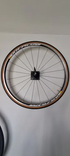 Roda mavic aksium