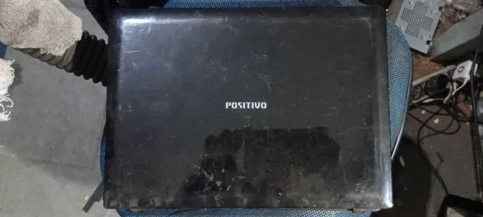 Carcaça completa do Positivo Premium