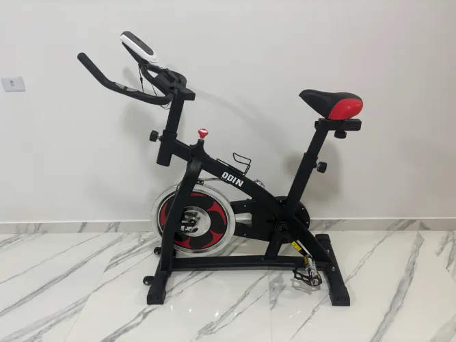 BICICLETA ERGOMÉTRICA ODIN FIT PACE 2000