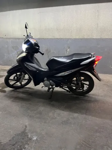 AVELLOZ (SEM PLACA) ÓTIMAS CONDIÇÕES 