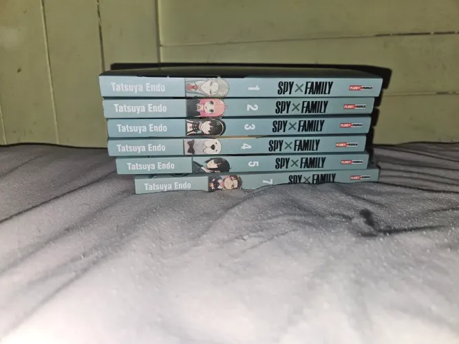 Kit manga spy x family vol 1 ao 5 e vol 7