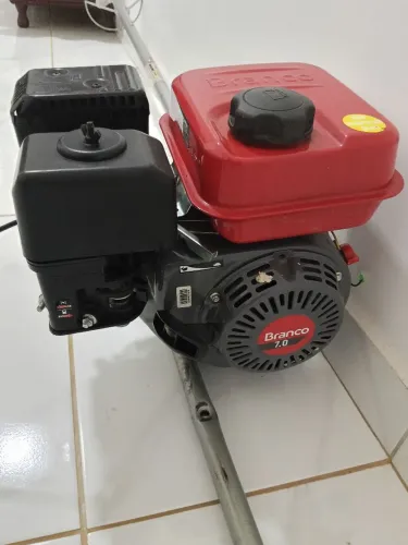 Usado Apenas 2 Vezes Motor Rabeta Branco 7.0 CV
