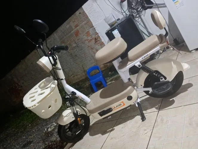 Vendo uma Scooter  *