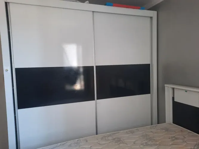 Guarda roupa de casal, cama e colchão