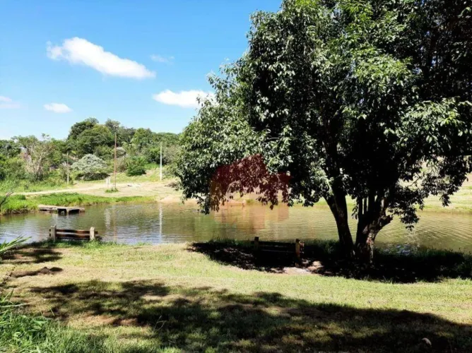 Chácara com 2 dormitórios à venda, 2049 m² por R$ 350.000,00 - Vila Cianeli - Itirapina/SP