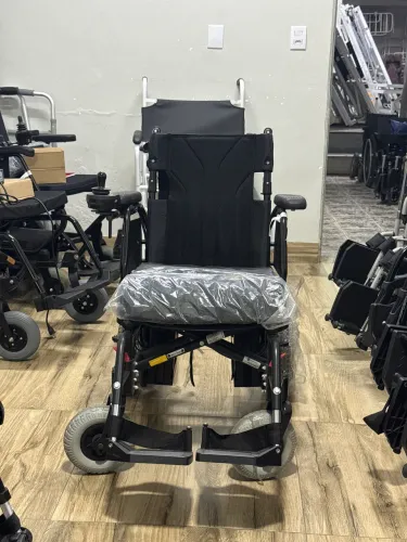 Cadeira de rodas motorizada Confort