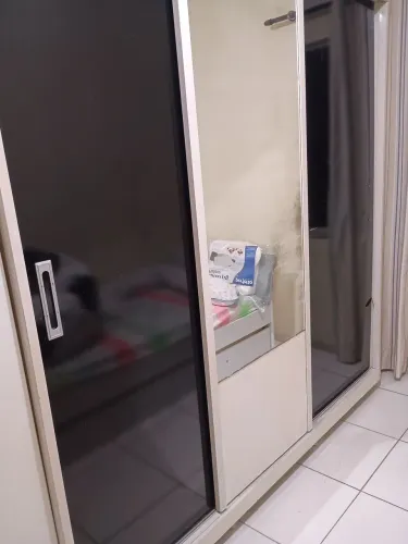 Guarda-roupa casal branco