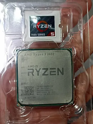Ryzen 5 1600 AF + cooler original