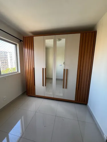 Guarda Roupa (desmontado) 6 portas mdf 2.40 x 2.38 x 0.53 marrom off white