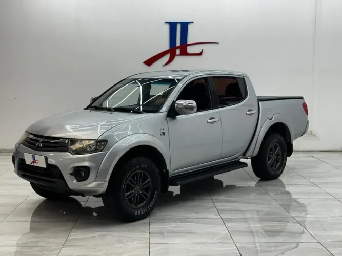 Mitsubishi L200 Triton HPE 3.2 CD TB Int.diesel AUT 2016