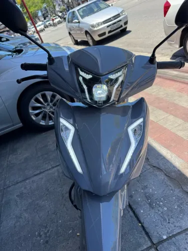 Avelloz AZ125 Alpha