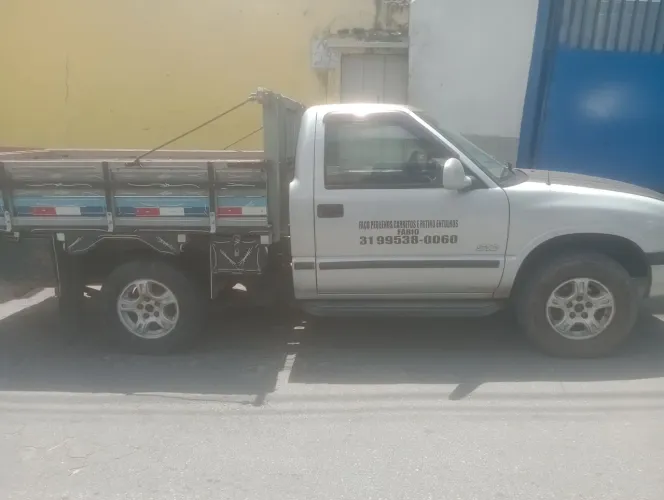 Carretos e retirada de pequenos entulhos