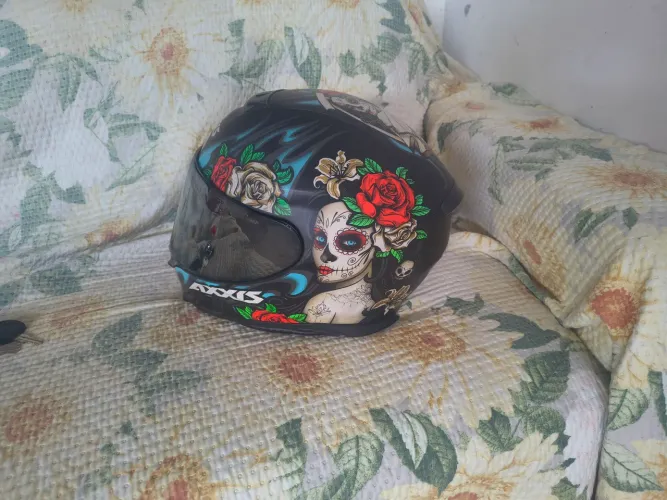 Capacete
