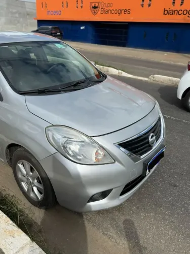 Nissan Versa SL 1.6 16V Flex Fuel 4P Mec. 2013
