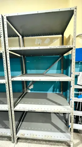 VENDO ESTANTE EM AÇO 