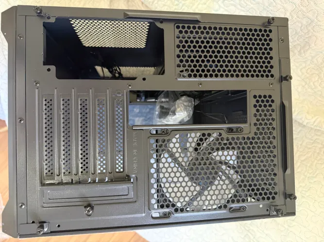 Gabinete Gamer Mancer CV700L, Mid Tower, Lateral De Vidro, 3 Fans