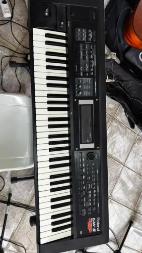 Teclado Roland Gw8