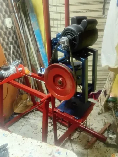 Vendo Máquina de furar poço, nova
