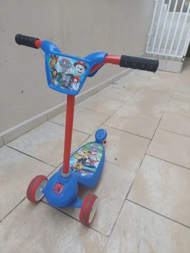 Patinete, skatinete bandeirantes patrulha canina