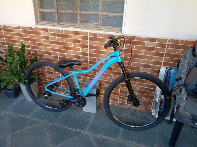 Bicicleta semi nova aro 29 rebaixada