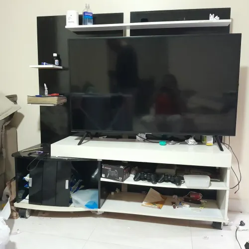 Tv 50 com Rack