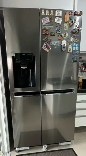 Vendo Geladeira LG em excelente estado, motivo mudança