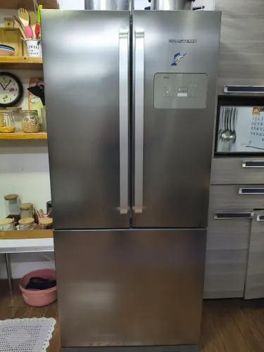Geladeira Brastemp bro80akana 