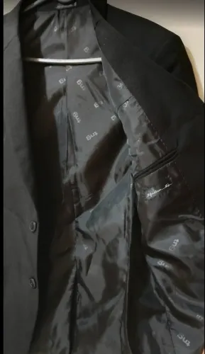 blazer corte italoano , novo, usado apenas 1 vez.