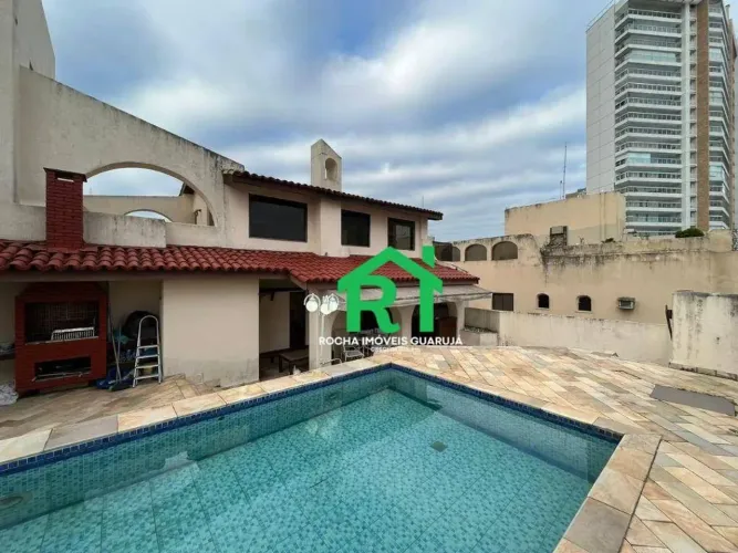 Cobertura à beira mar com 3 quartos (1 suíte), 2 vagas e lazer à venda em Enseada, Guarujá
