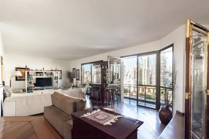 Apartamento para venda em Pacaembu com 4 quartos, sendo 2 suítes, 274m²