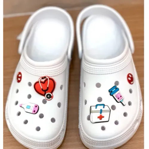 Crocs usada uma vez só 36