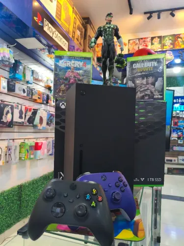 Xbox Séries X + 2 Controles + 2 Jogos + 1 Ano de Garantia - Loja Física 