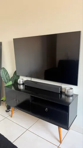 * ? TV Samsung Smart de 65 polegadas SoundbarSamsung Rack/Hack para TV, na cor preta