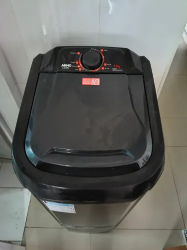 Tanquinho Arno 13 kilos semi novo