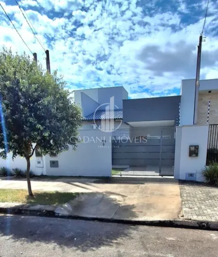 CASA COM 2 QUARTOS A VENDA POR R$ 450.000,00 NO JD BELO HORIZONTE EM SINOP/MT - GADANI IMO