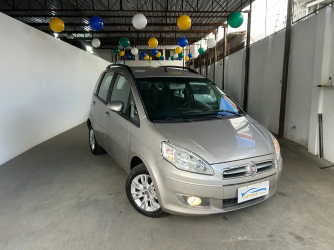 Fiat Idea Attractive 1.4 Fire Flex 8V 5P 2014