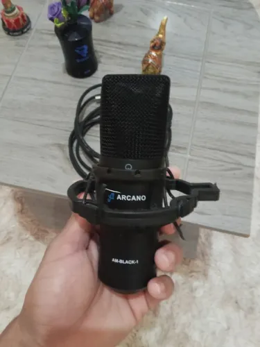 Vendo microfone condensador Arcano AM-BLACK-1