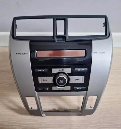 Rádio original + Moldura Honda City 2011