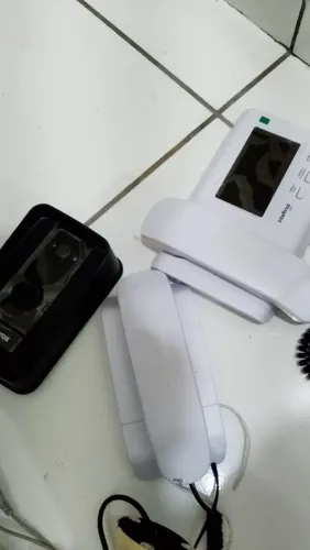 Vendo interfones Intelbras com câmera e dois aparelhos três peças