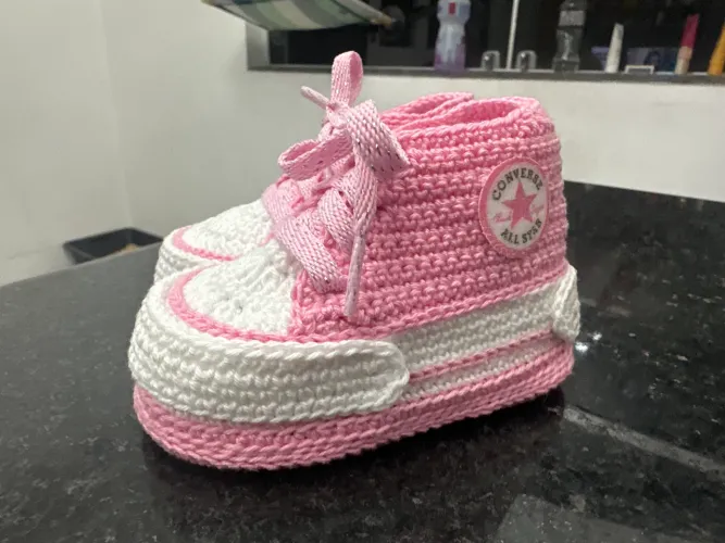 Sapatinho feito a mão All Star Converse