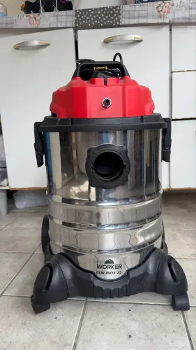 Extratora Worker ELW Inox 25L 1400W Seminova - Aspira Líquidos e Sólidos.