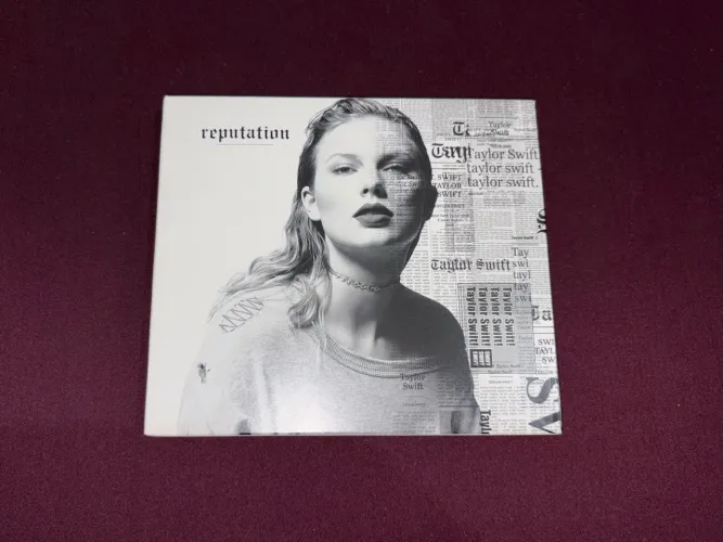 CD Taylor Swift - reputation (edição BR, inclui pôster e slipcase)