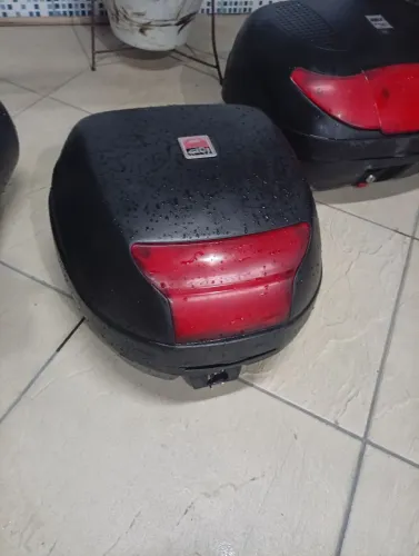 Vendo baú de moto