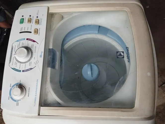 Máquina de lavar roupa Eletrolux 8kg