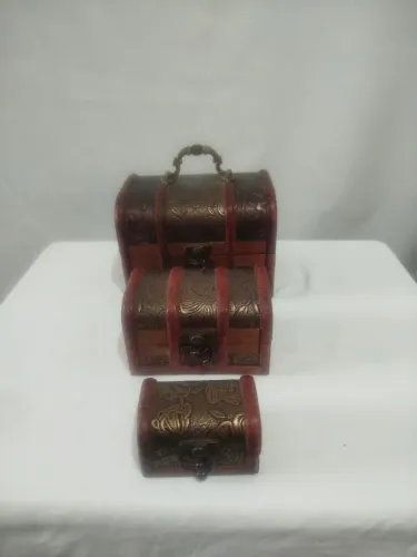 conjunto de 3 mini baús vintage envelhecido.